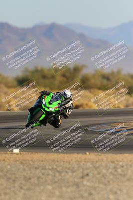 media/Dec-09-2023-SoCal Trackdays (Sat) [[76a8ac2686]]/Turn 15 Set 1 (230pm)/